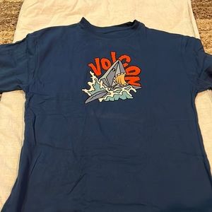 Boys XL Volcom shirt